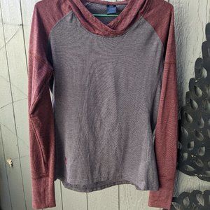 Flylow hooded sun shirt, small